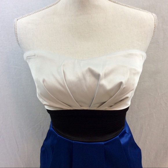 Strapless Bow Back Dress - Picture 5 of 7